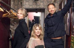Bild på tre medlemmar från Teater Trixter.